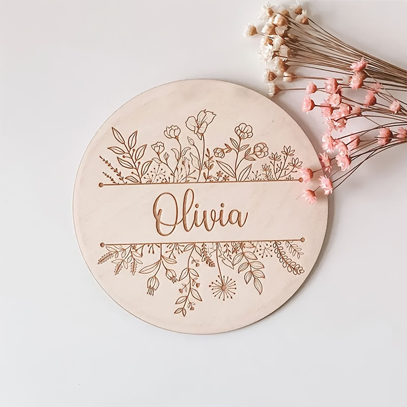 パーソナライズされた花柄彫刻名札、カスタムラウンド木製サイン - Home Decor For Wedding のレビューと価格