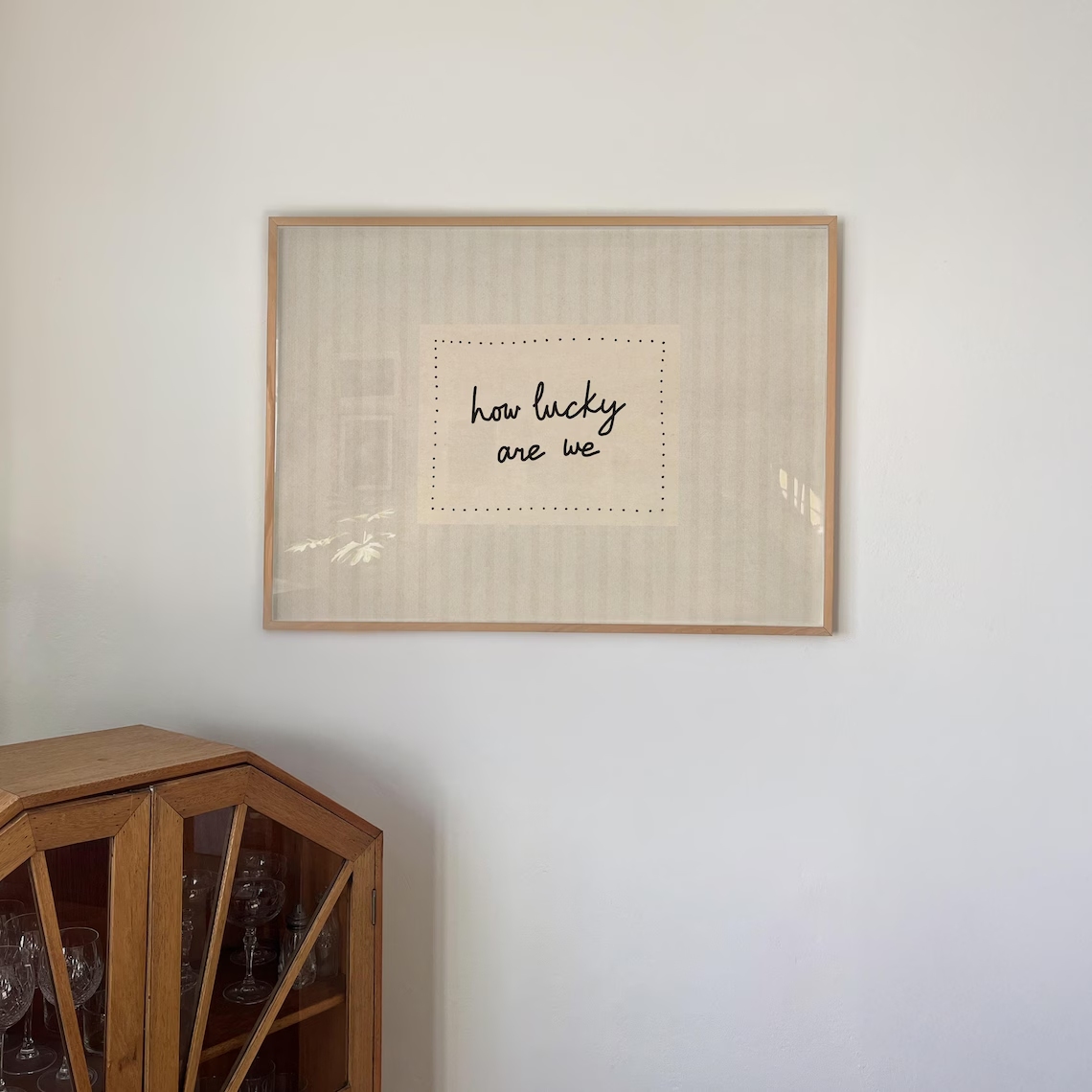 モダン、ミニマリスト「私たちが幸運であるとはどれほど幸運か」 - Home Decor Nz のレビューと価格
