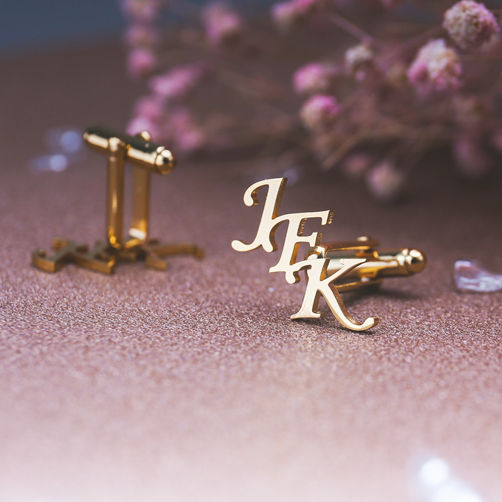 男性用にカスタマイズされた最初の文字のカフスボタン,パーソナ - Wooden Letter Sign のレビューと価格